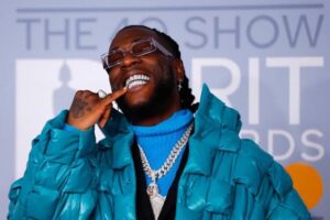 Burna Boy explains his decision to forgo holding gifts on online platforms