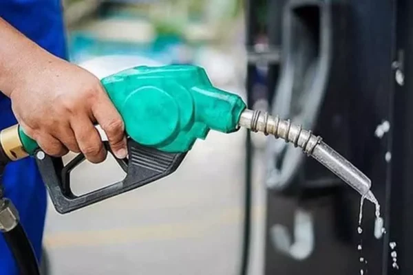 Petrol Price Drops To ₦939.50 Per Litre